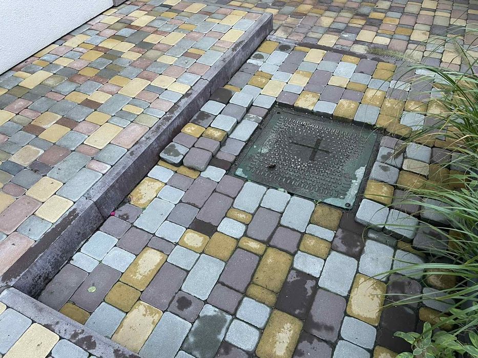 Очистим сливную яму или Септик любой сложности.