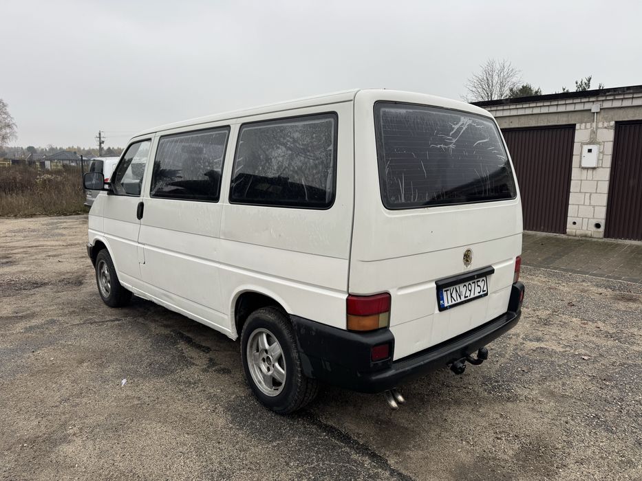 Volkswagen Transporter 1.9 diesel 8 osobowy