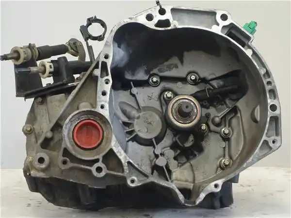 Caixa velocidades Nissan Micra K12  1.2 16V   JH3103