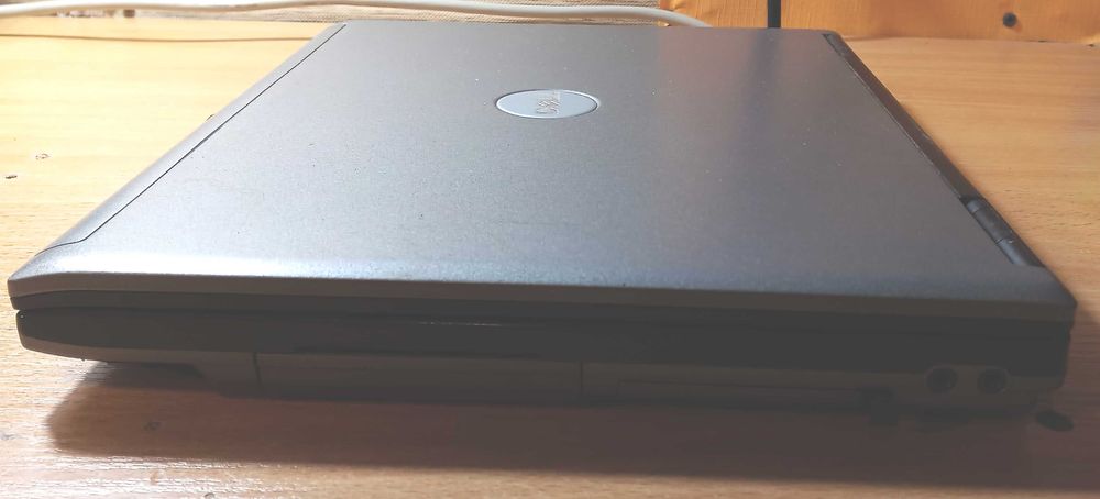 Dell Latitude D410 – Pentium M 1.73 GHz / 2 GB RAM / Windows XP
