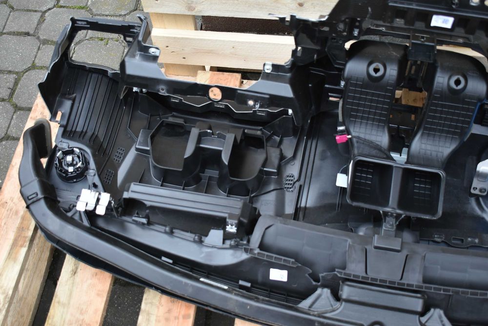 Ford Kuga MK3 2020- 1.5 TDCI Ecoblue konsola deska rozdzielcza