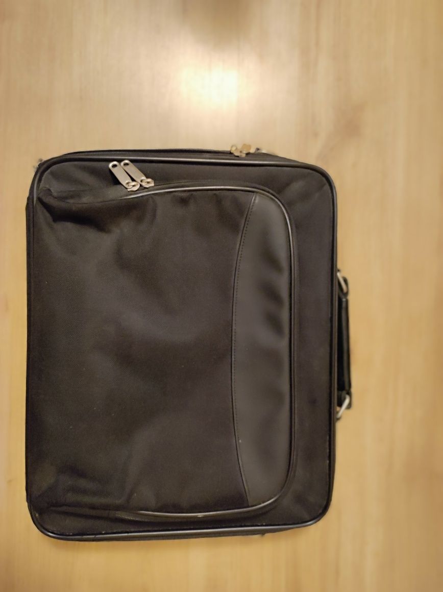 Torba na laptopa