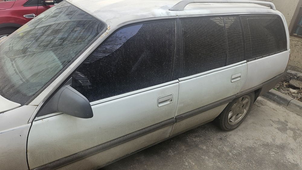 Opel Omega A Caravan
