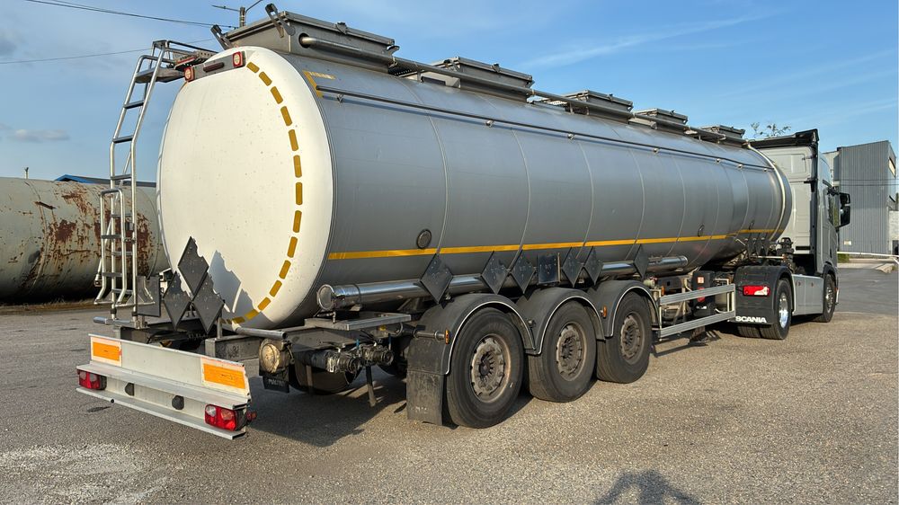 Naczepa cysterna Spożywczo Chemicznw Magyar