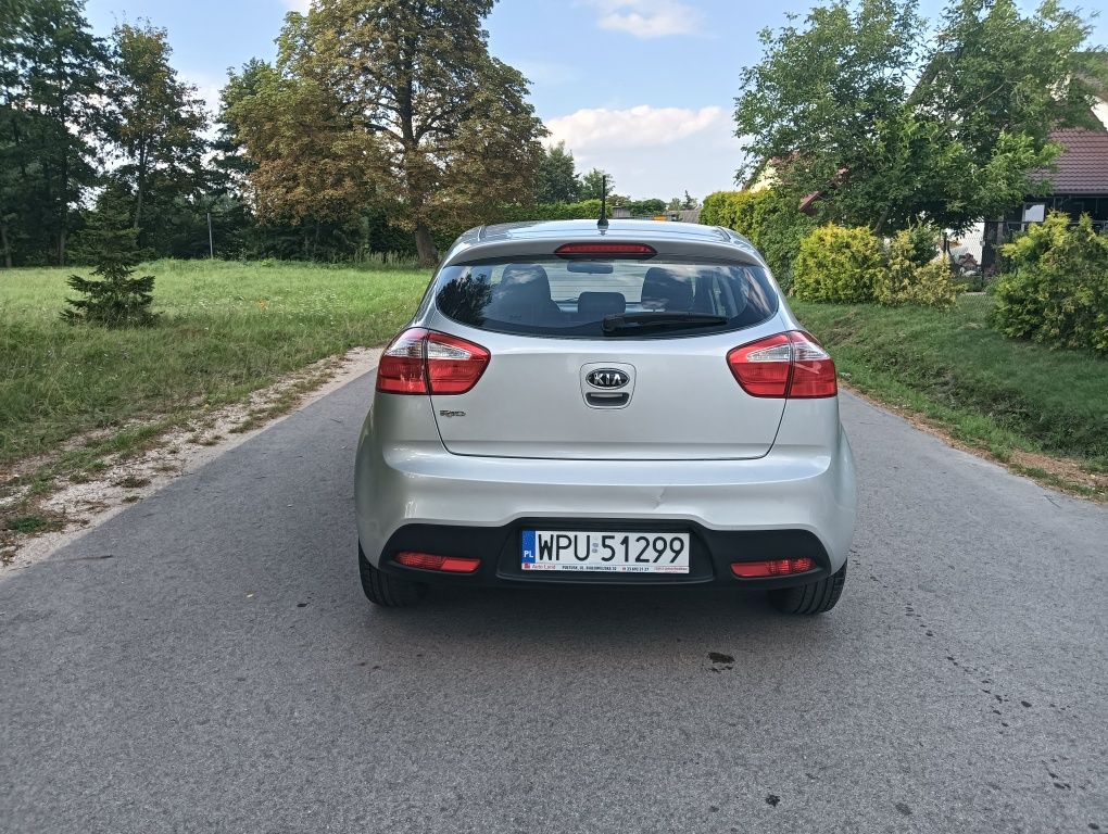 Sprzedam zadbaną Kia Rio 1.2  2012r