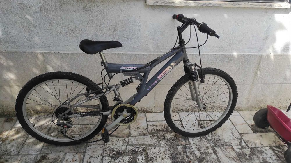 Bicicleta de montanha wheelworx - Usada