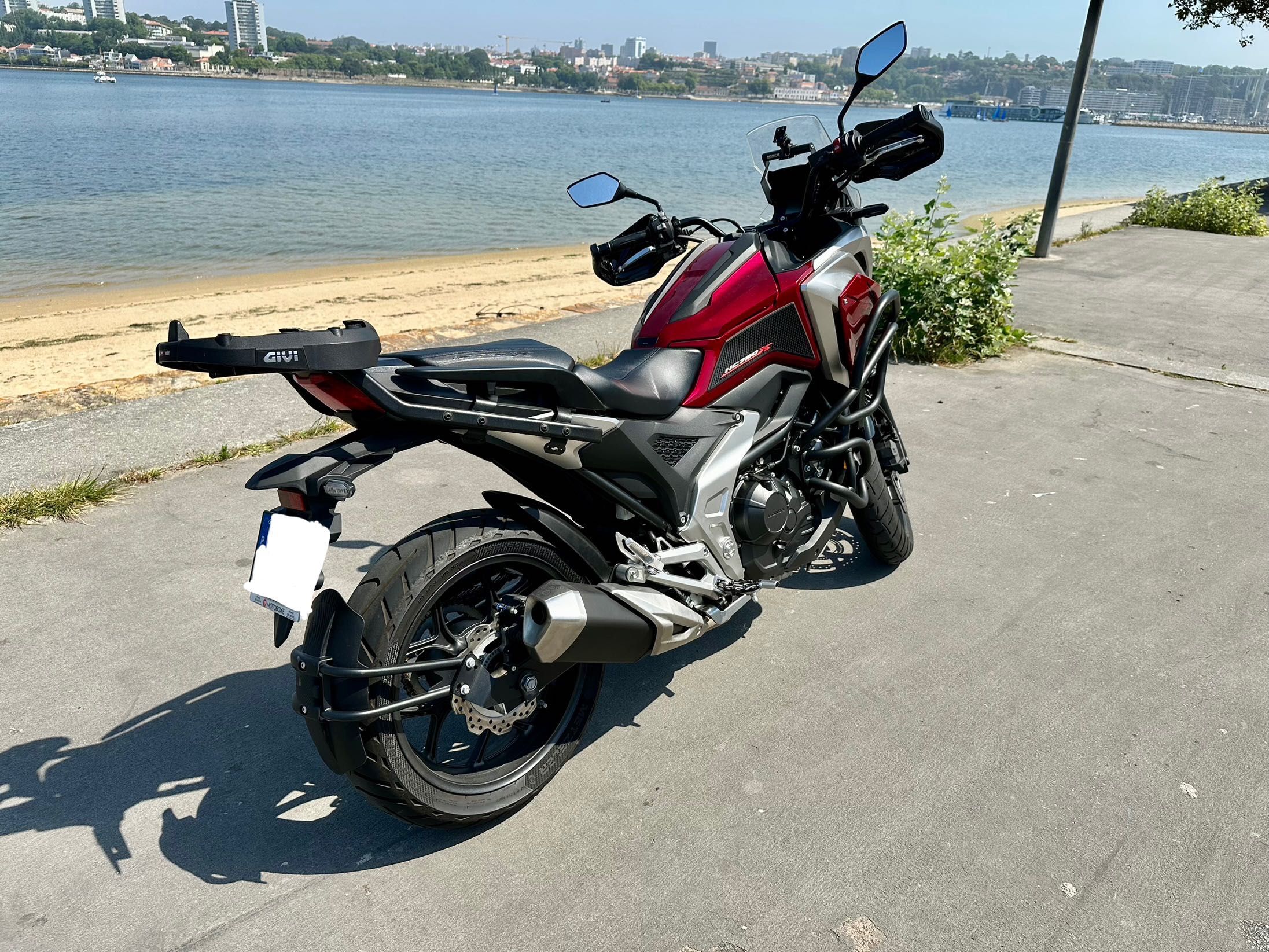 Honda NC750X   2024