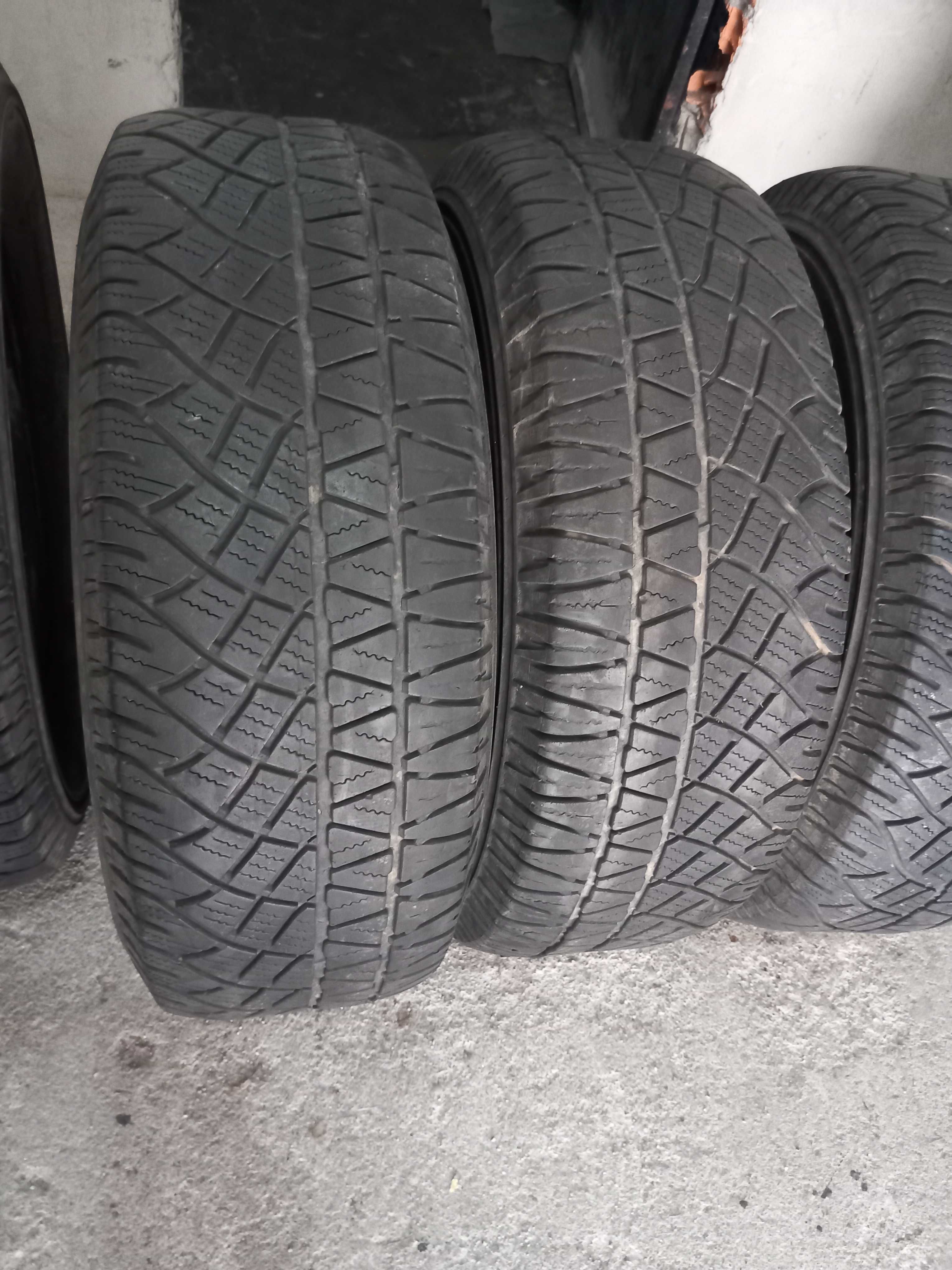 4 pneus 265/65R17 Michelin