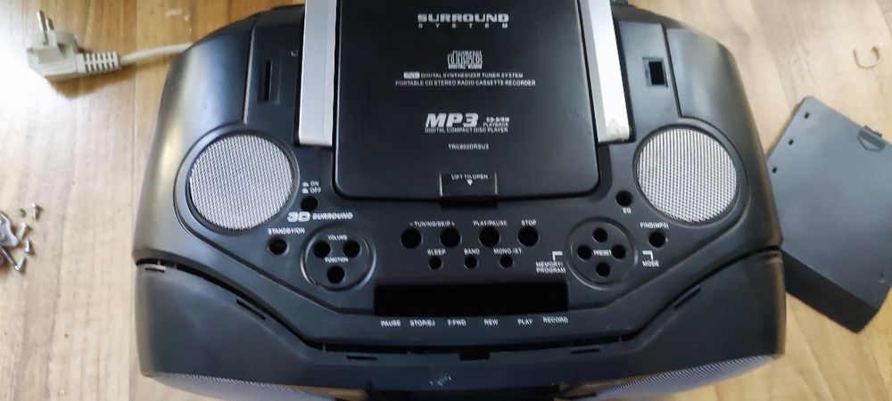 Radiomagnetofon Hyundai trc802drsu3