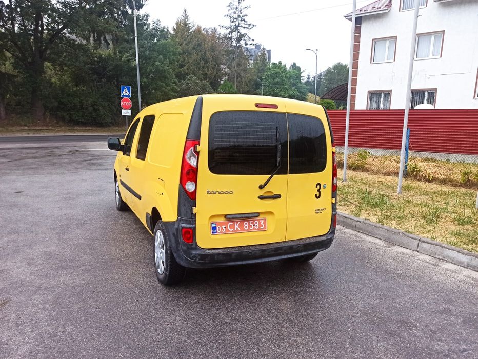 Рено Канго,2013 року,електро