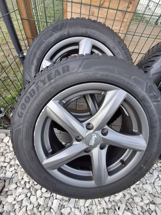 Opony Goodyear zimowe alufelgi 205/55/R16 5x112