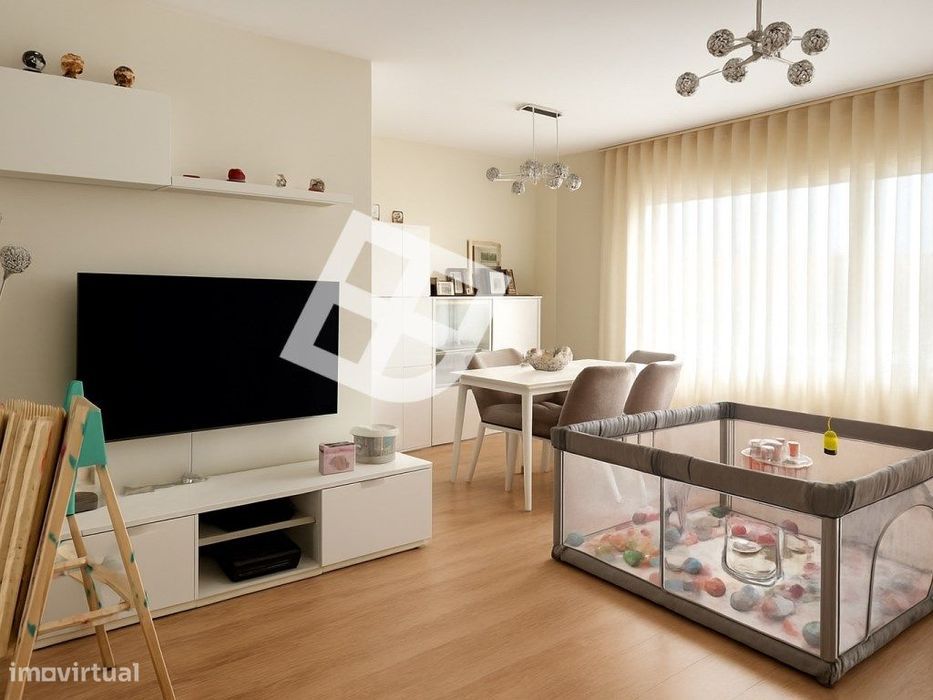 Apartamento T2 c/ Garagem - Centro de Aveiro