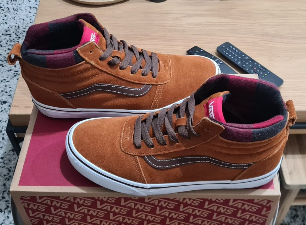 Ténis usados uma vez, VANS ward hi mte, 42,5 europeu