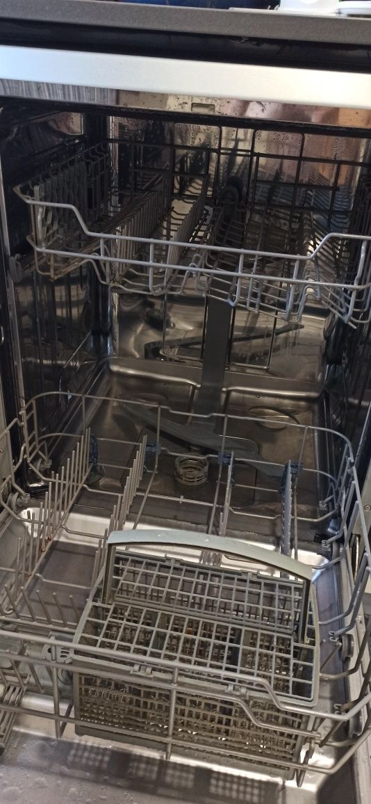 Máquina Loiça TEKA LP8 820 inox, A++, a funcionar