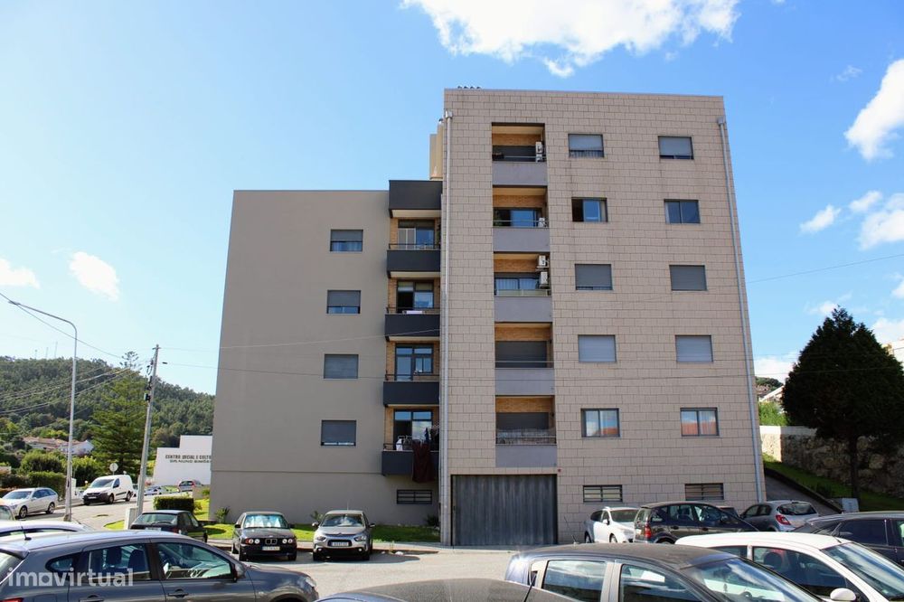 Apartamento T3 mobilado perto da estação comboios V. N. Famalicão