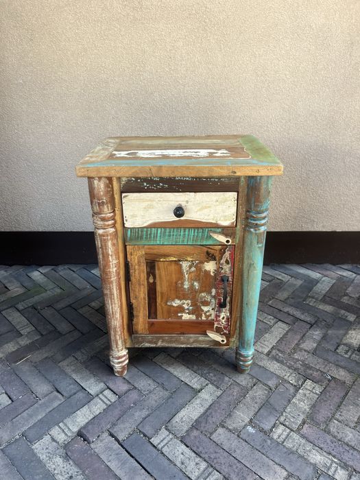 Zestaw mebli firmy kolonialmoebel24.de