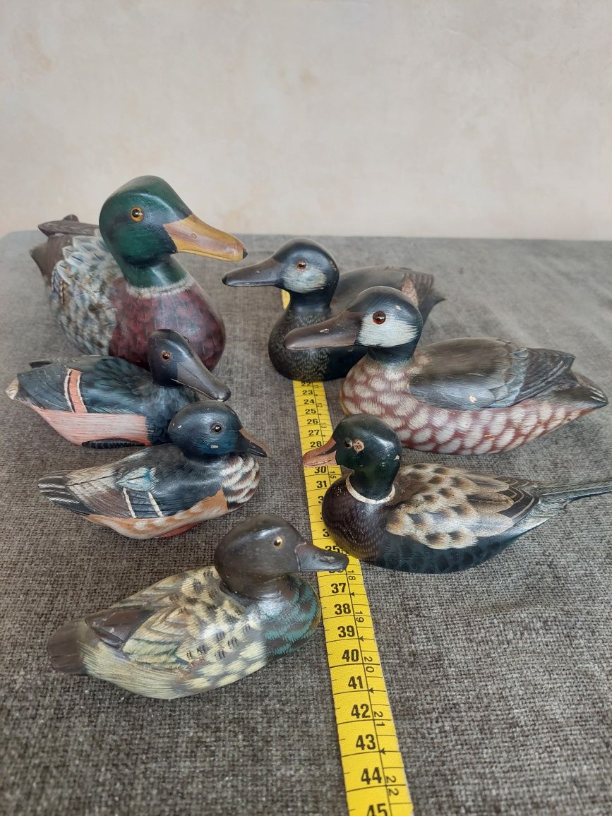 Conjunto de patos de madeira vintage