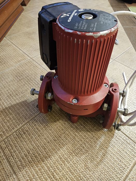 Pompa Grundfos UPS 32-60F