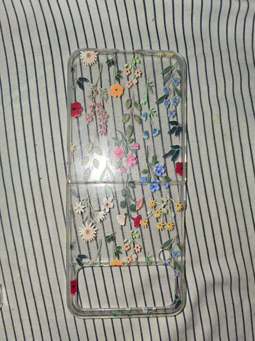Etui do samsung zflip 4 - pięć sztuk w cenie 4