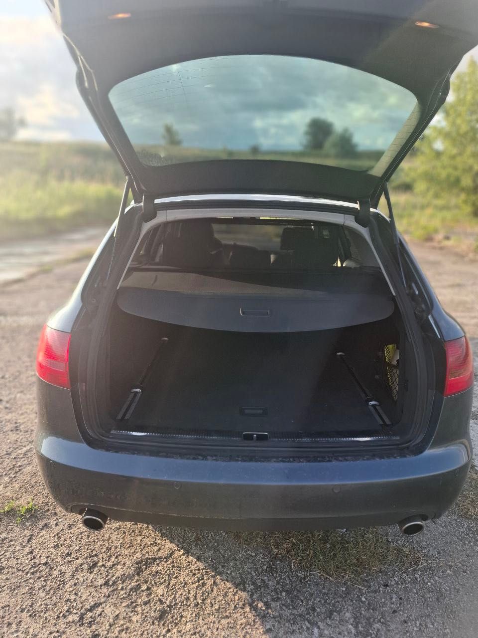 продается ауди а6с6 v6 автомат в отличном состояние АВАНТ