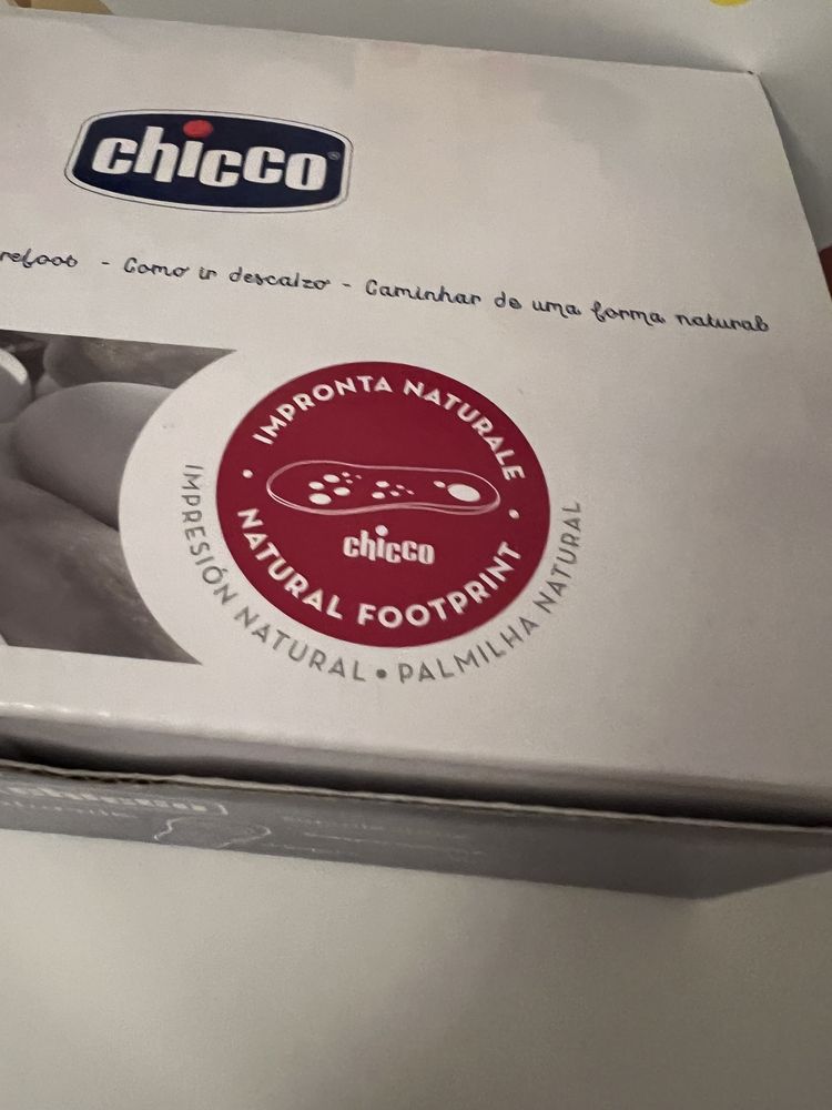 Botas chicco novas