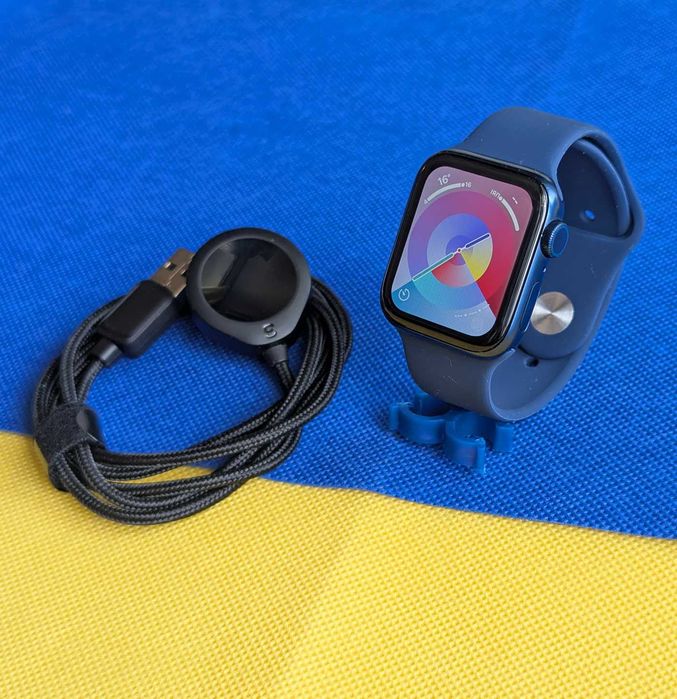 Доступні все працює Apple Watch 6 40 Все працює АКБ 85%