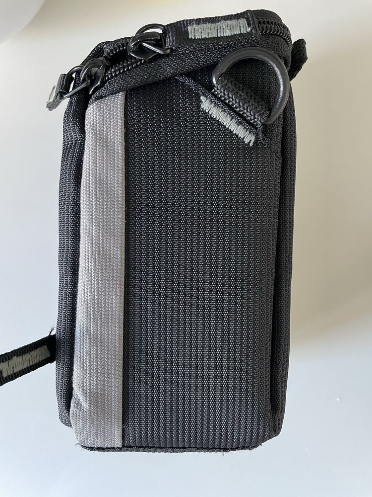 Bolsa Case Logic p/ Câmera Fotográfica, Eletrónicos–Compacta e Resiste