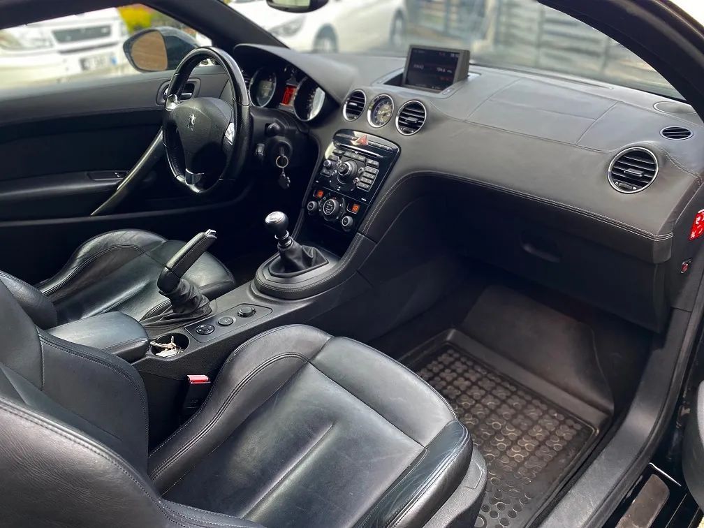 Peugeot RCZ