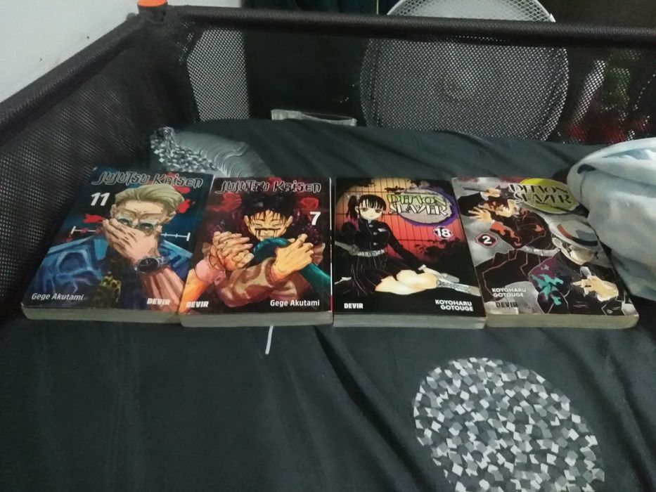 Jujutsu kaisen e demon slayer mangas
