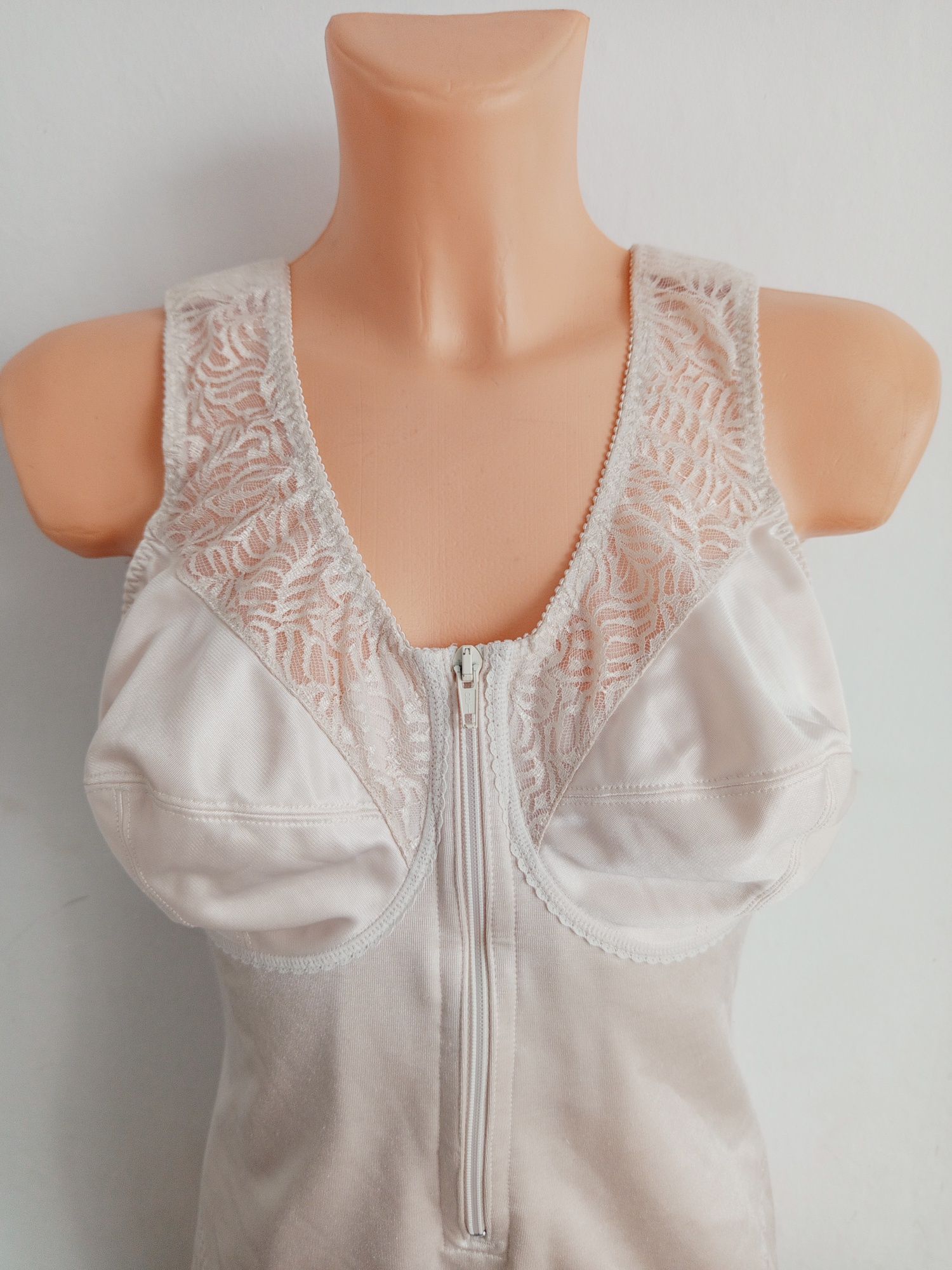 Wyszczuplające body Anita 90C r.44/46