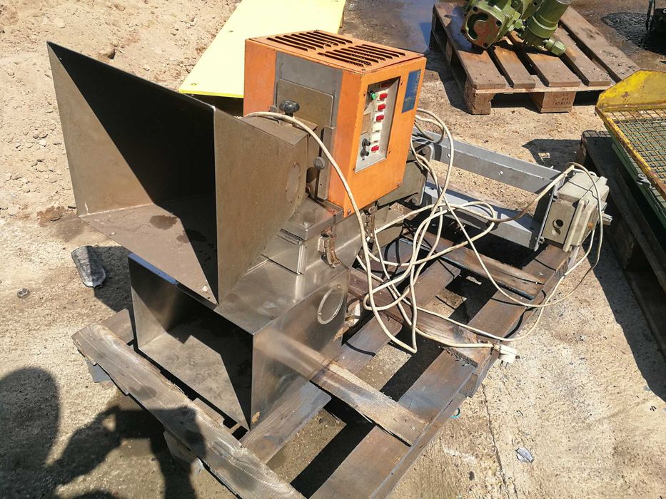 Wytłaczarka włoskiej firmy COMES CS 2000 z nowym układem wytłaczającym