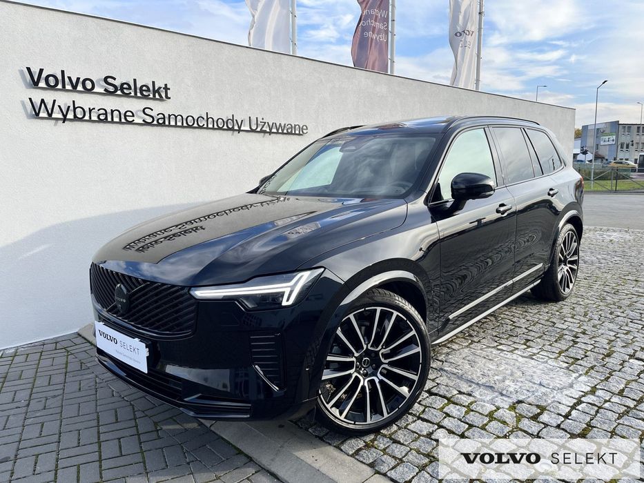 Volvo XC 90 Volvo XC90 2.0 B5 B ( 250+ 14 KM ) AWD aut. 7 os. Ultra Dark