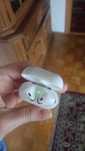 Apple AirPods bez ladowarki, z etui ladujacym