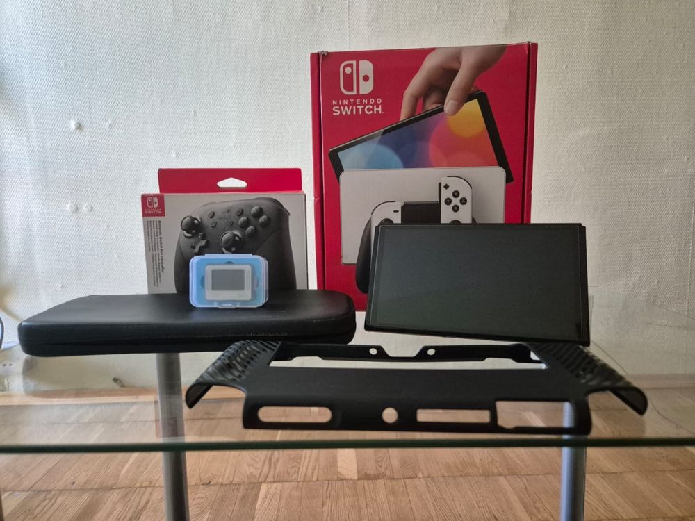 Nintendo switch oled white
