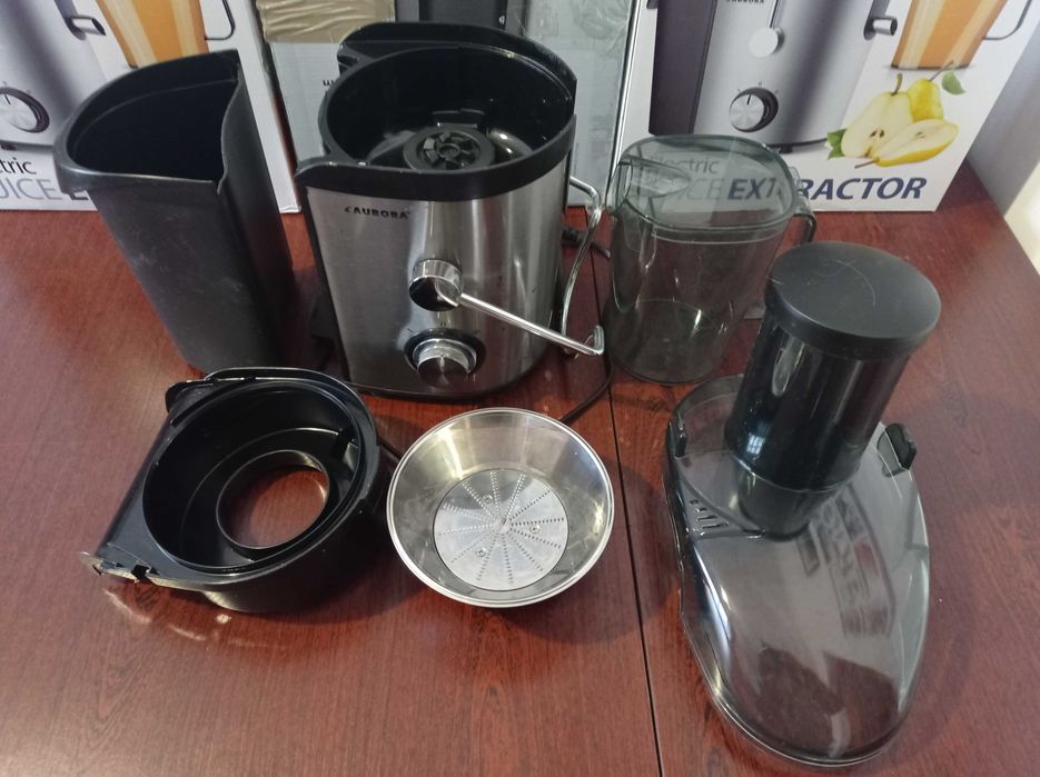 Продам соковыжималку Aurora .