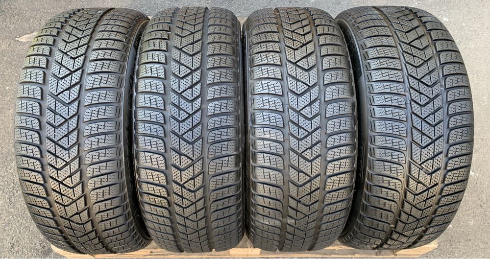 Зима 4шт Pirelli Sottozero 3 Winter 225/45 R18 95H