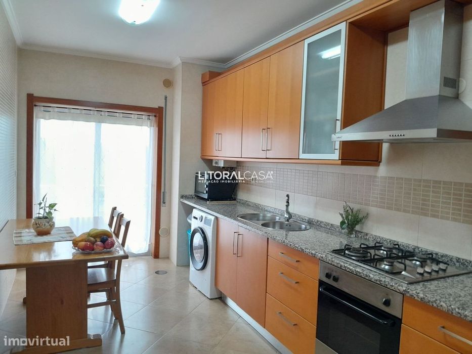 Apartamento T3 | Varandas | Garagem fechada