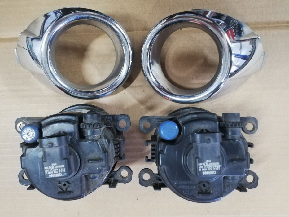 Halogeny lampy przeciwmgielne ramki kratki chrom Ford Fiesta Mk7 VII