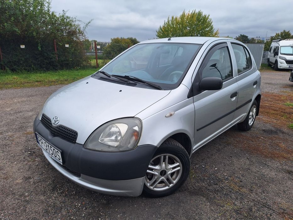 Toyota Yaris 1.0 benzyna