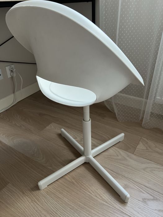 Dziecięce krzesło biurowe IKEA LOBERGET / SIBBEN