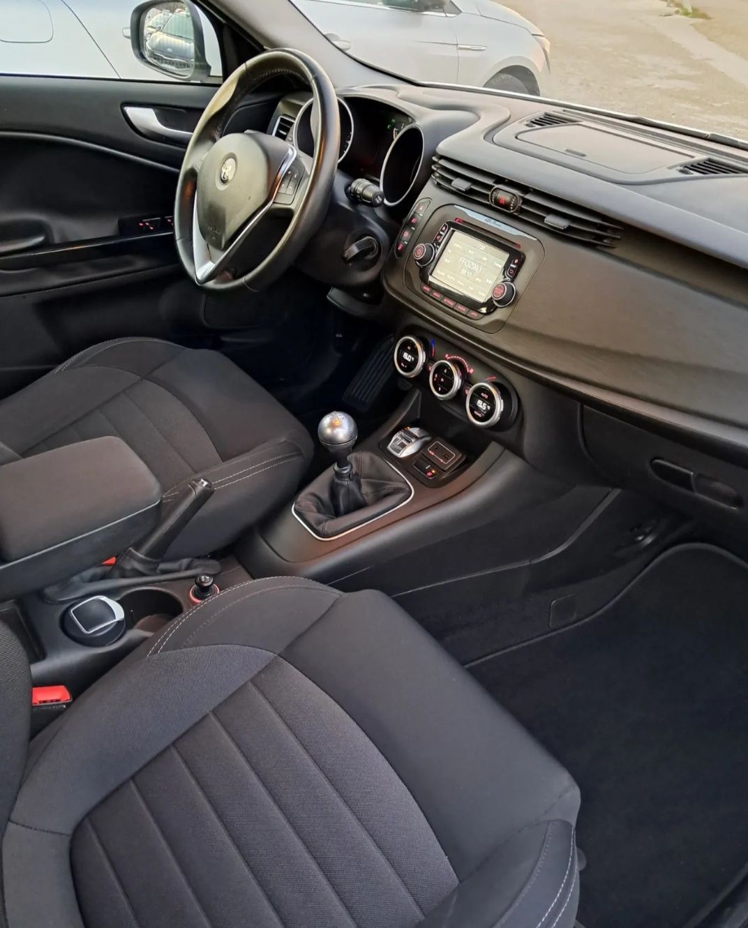 Alfa Romeo Giulietta JTDM 1.6cc, 120 CV Diesel, venda urgente.