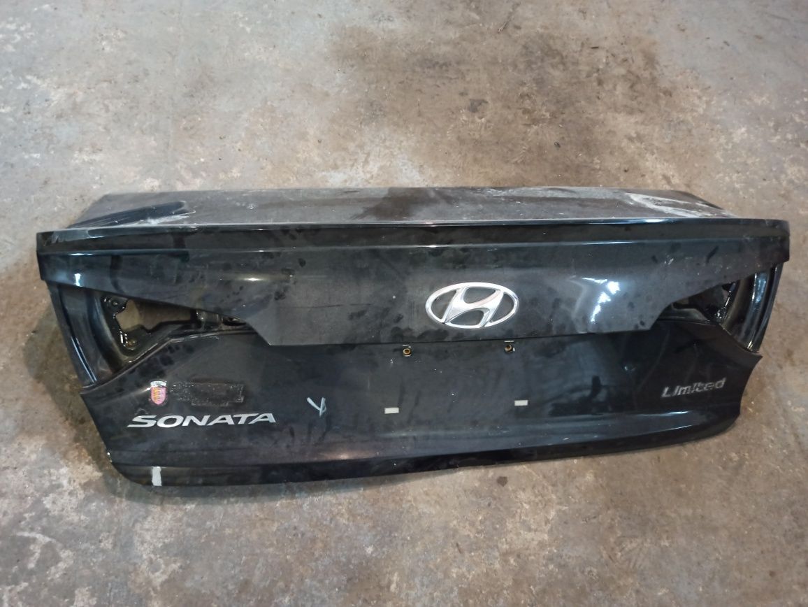 Крышка багажника Ляда Hyundai Sonata sport LF