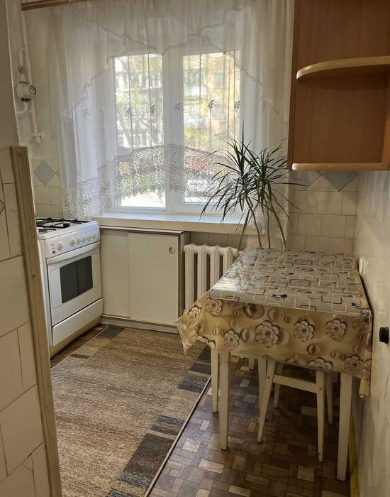 41134 продаж 2 кімнатної квартири р-н Виставка