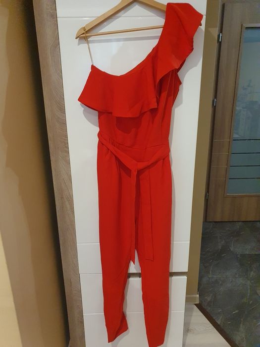 Kombinezon czerwony Reserved 40