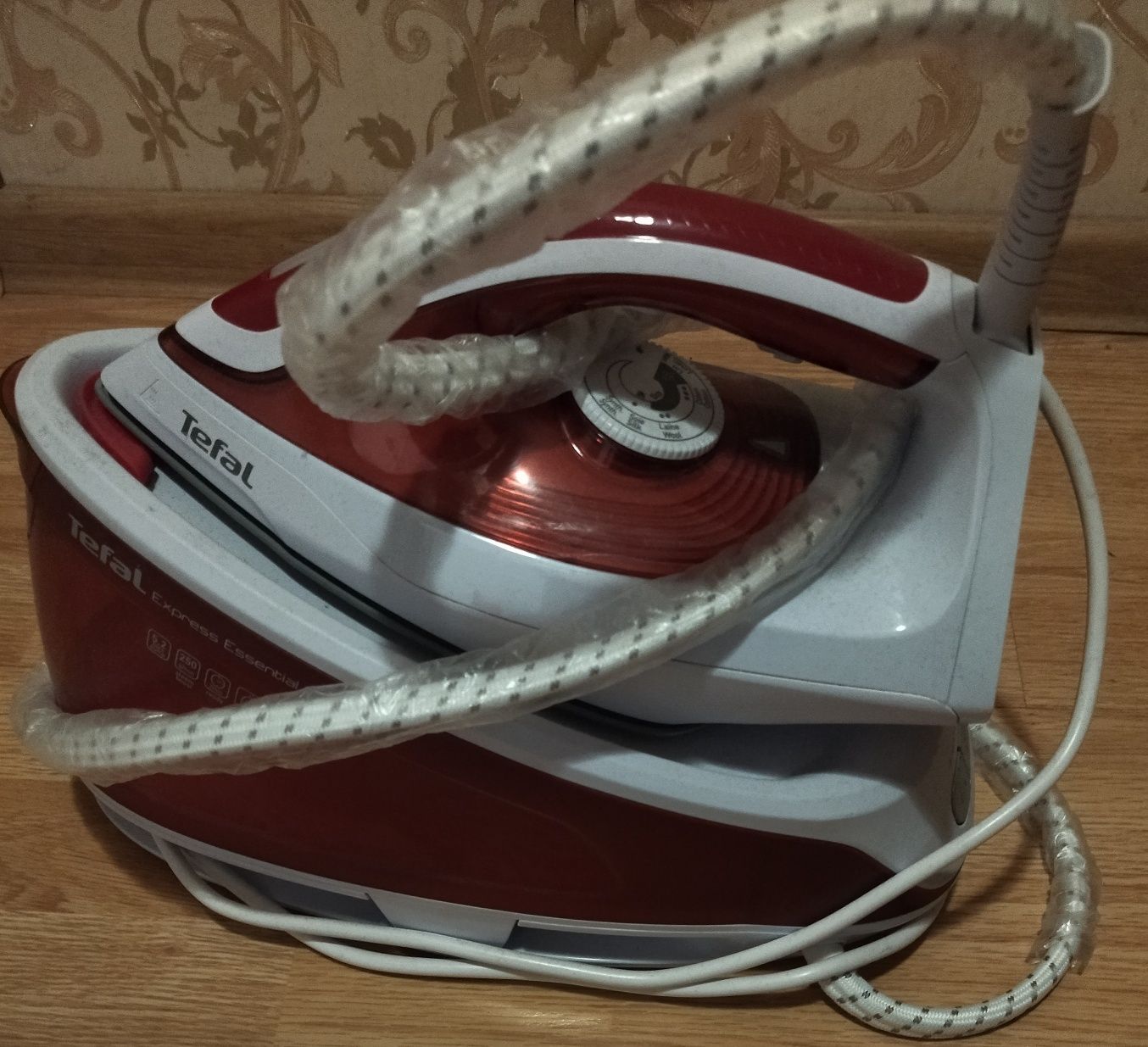 Парогенератор TEFAL .  Праска. Утюг.