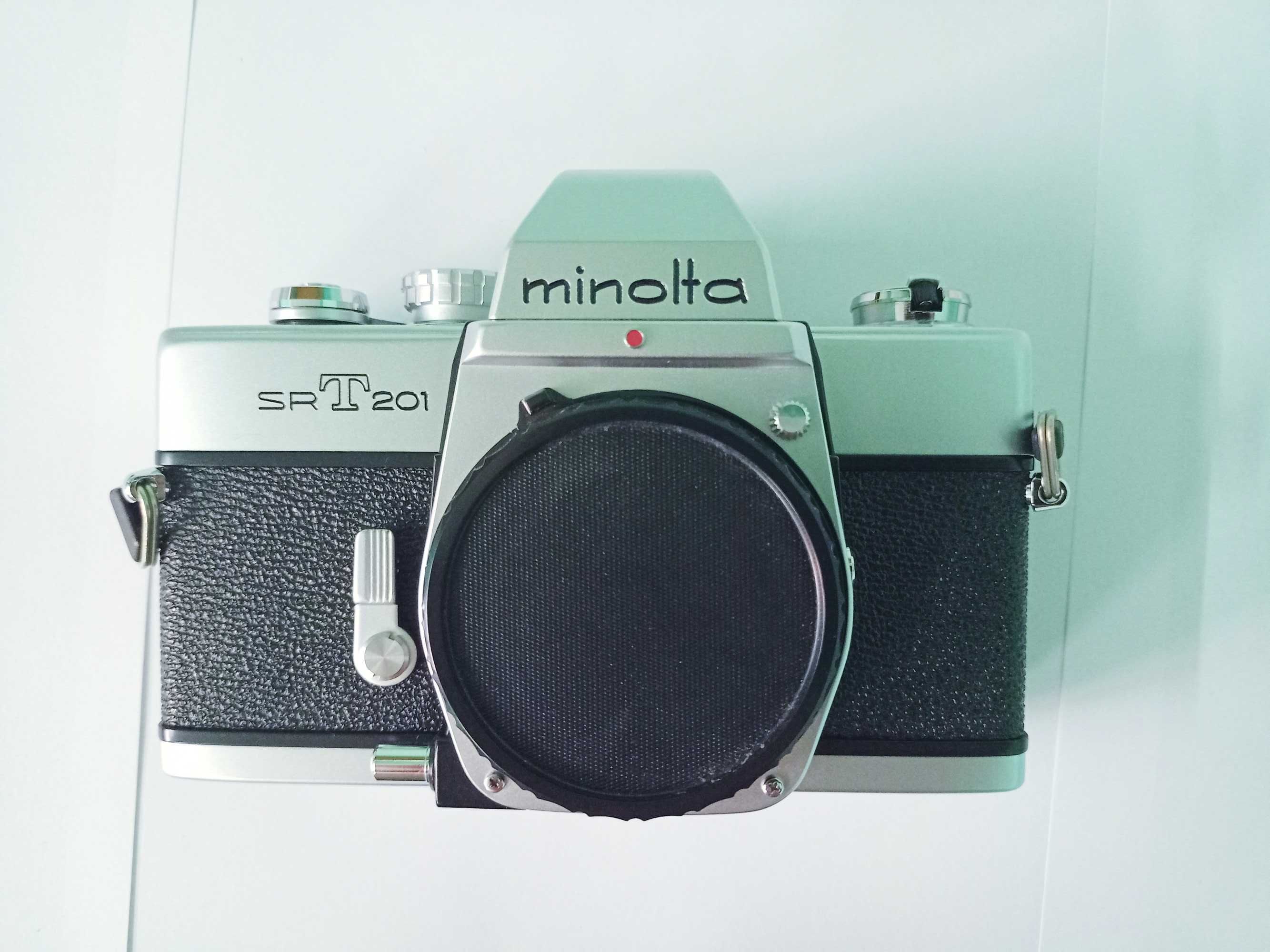 Фотоаппарат Minolta SR-T 201 (без объектива)