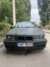 BMW E36.