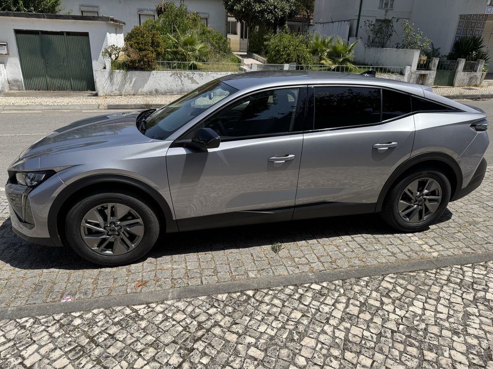 Vendo peugeot 408 1.2 PureTech Allure EAT8 em peefeitas condições.