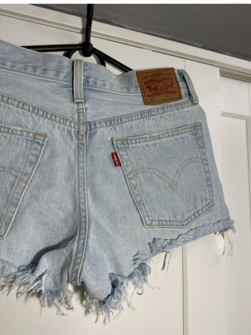 Короткі шорти Levi's