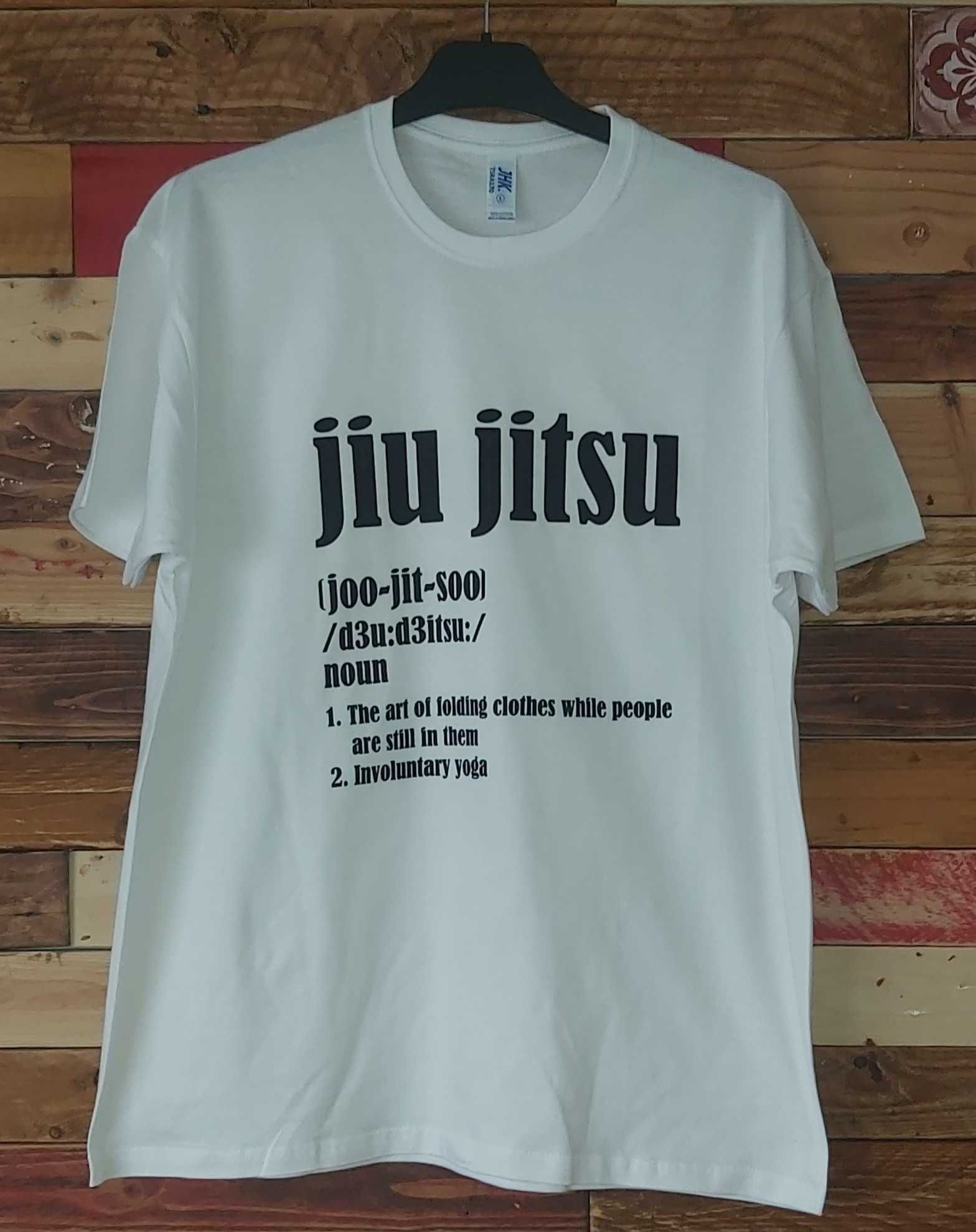 Jiu jitsu - The Art of Folding Clothes / Tapout / UFC / MMA - T-shirt